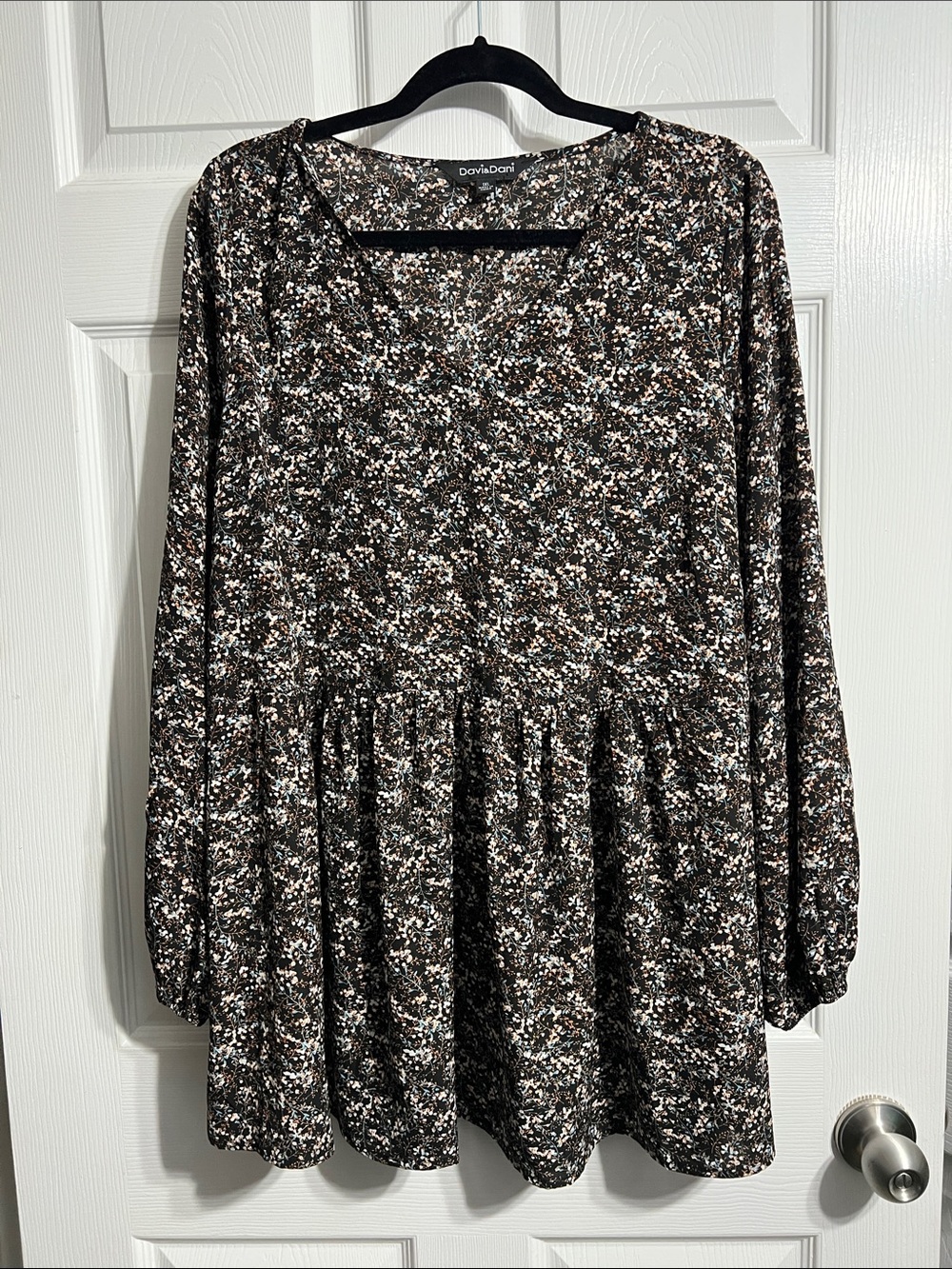 Davi & Dani Floral Babydoll Tunic - Black, Brown & Blue
